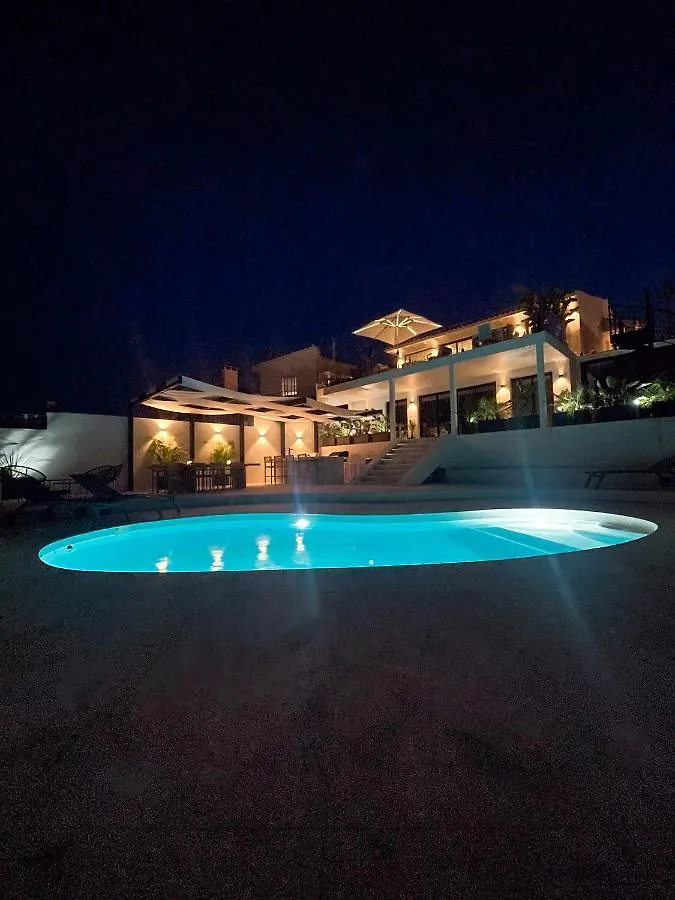 Luxury Villa In Puerto Banus Panoramic Mountain And Sea Views With Private Pool 马尔韦利亚