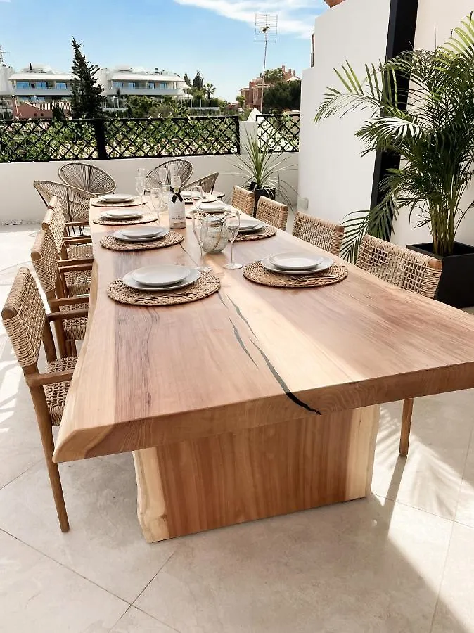 Luxury Villa In Puerto Banus Panoramic Mountain And Sea Views With Private Pool 马尔韦利亚