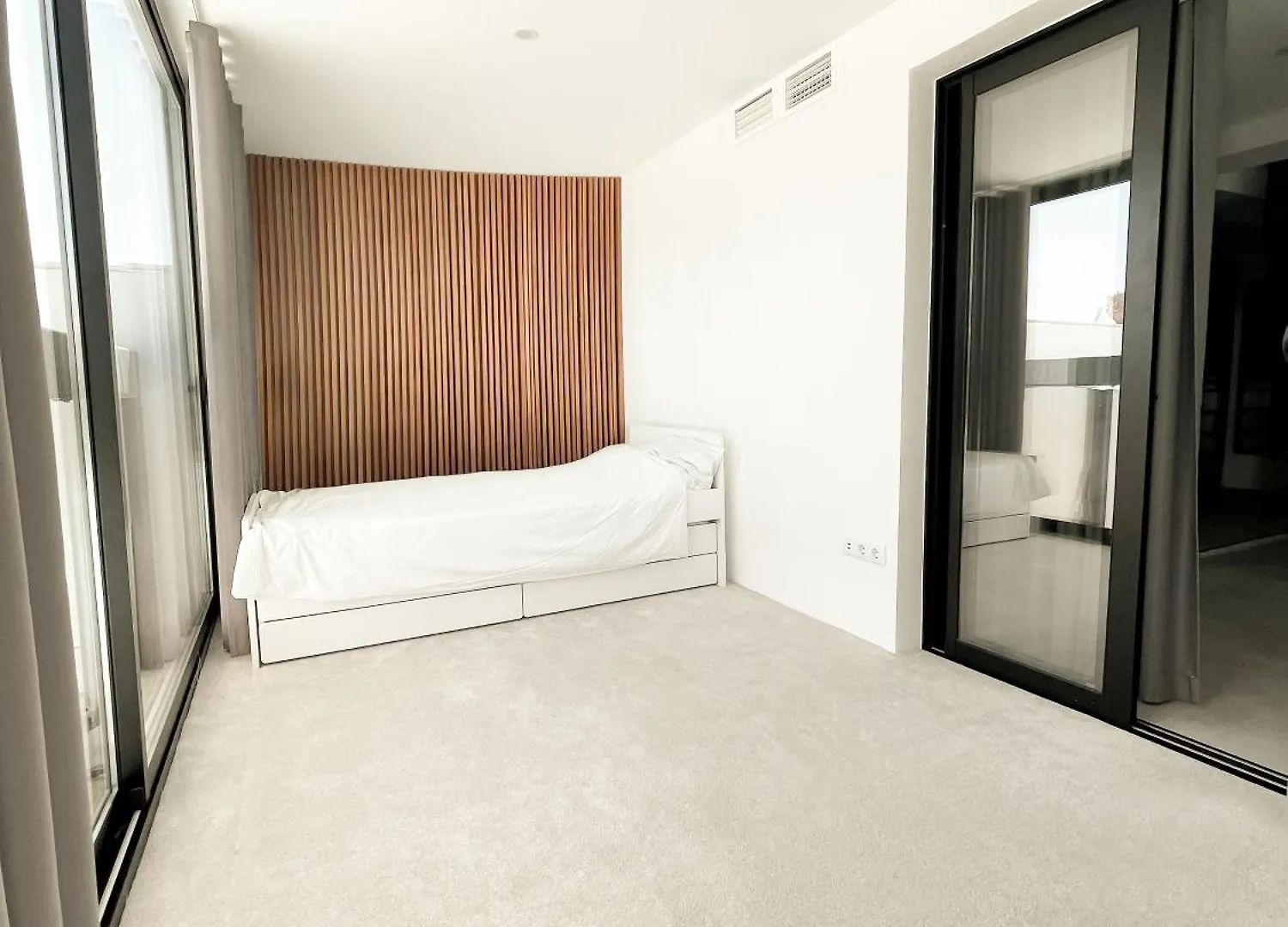 Luxury Villa In Puerto Banus Panoramic Mountain And Sea Views With Private Pool 马尔韦利亚